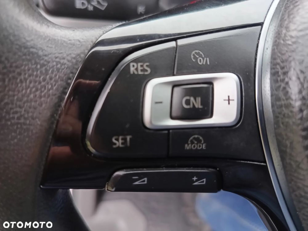 Volkswagen Crafter KONTENER+ winda ZEPRO (750kg) 2.0 diesel 177kM automat 2017 rok - 35