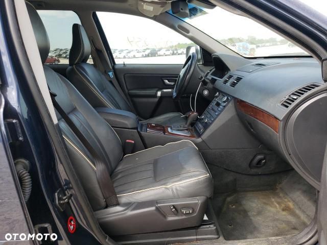 Volvo XC 90 3.2 AWD Executive - 24