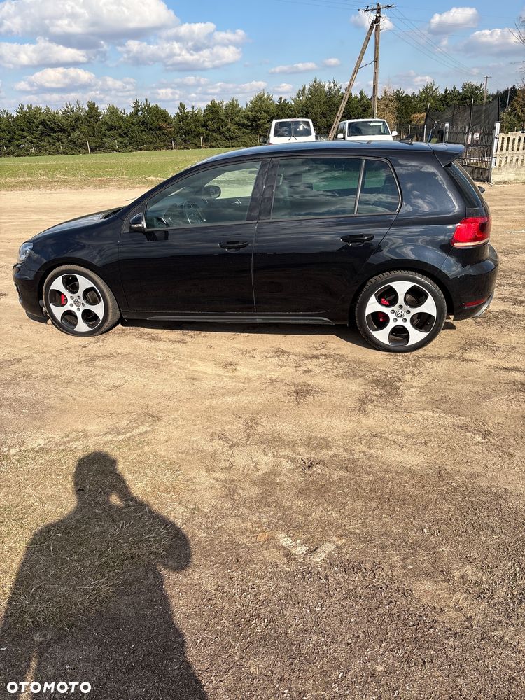 Volkswagen Golf ver-2-0-gti - 12