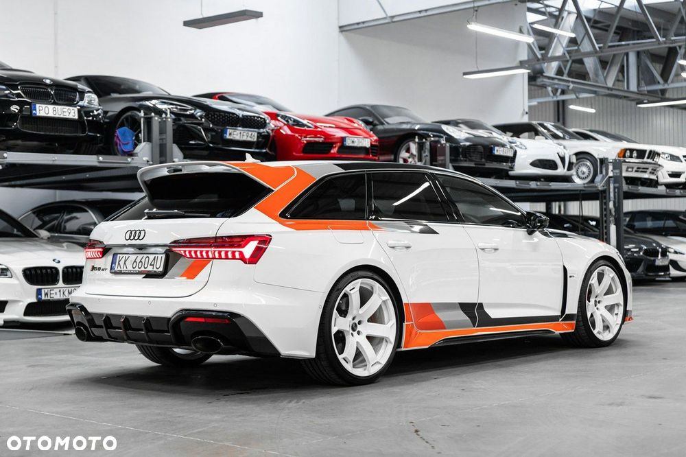 Audi RS6 Avant - 10
