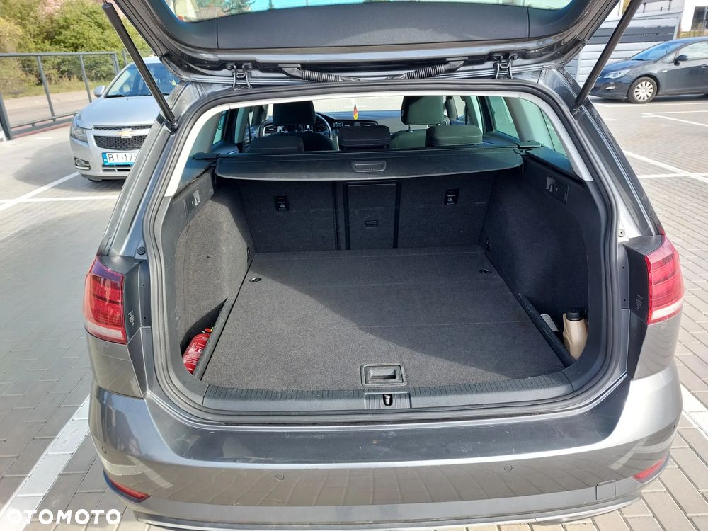 Volkswagen Golf 1.6 TDI SCR DSG Comfortline - 6