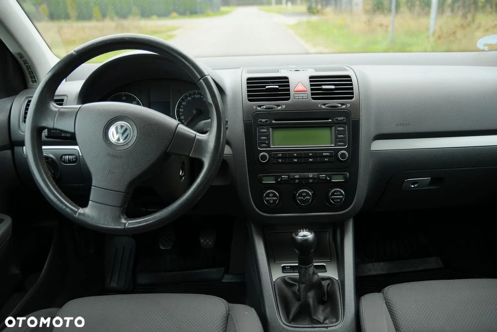Volkswagen Golf - 20