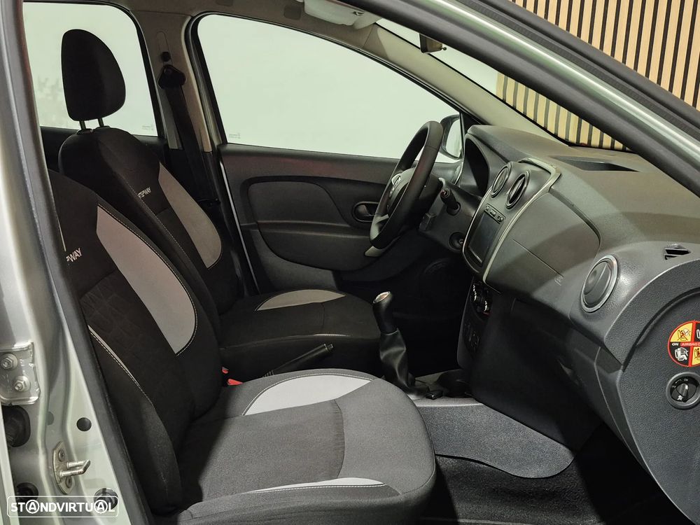 Dacia Sandero 0.9 TCe Stepway - 13