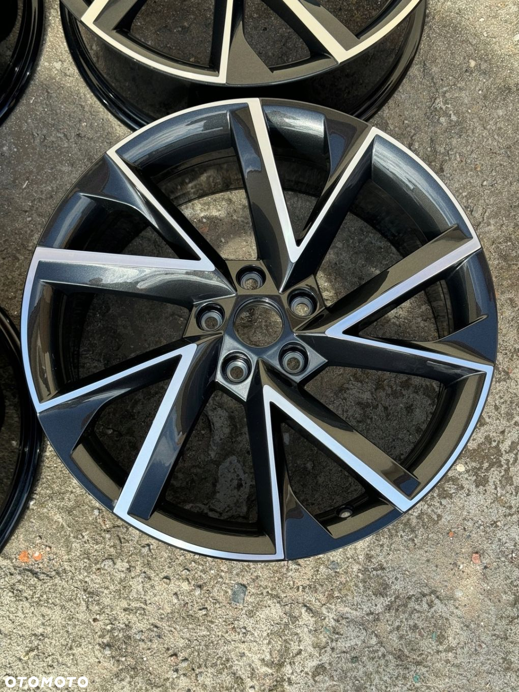 Komplet Nowych Oryginalnych Felg Skoda 5x112 19 Octavia SUPERB Karoq KODIAQ - 13