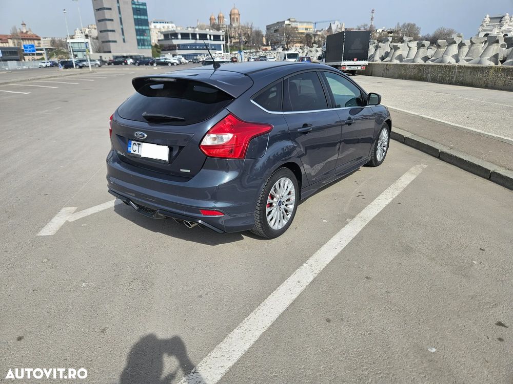 Ford Focus 1.6 Ecoboost Start Stop Titanium - 3
