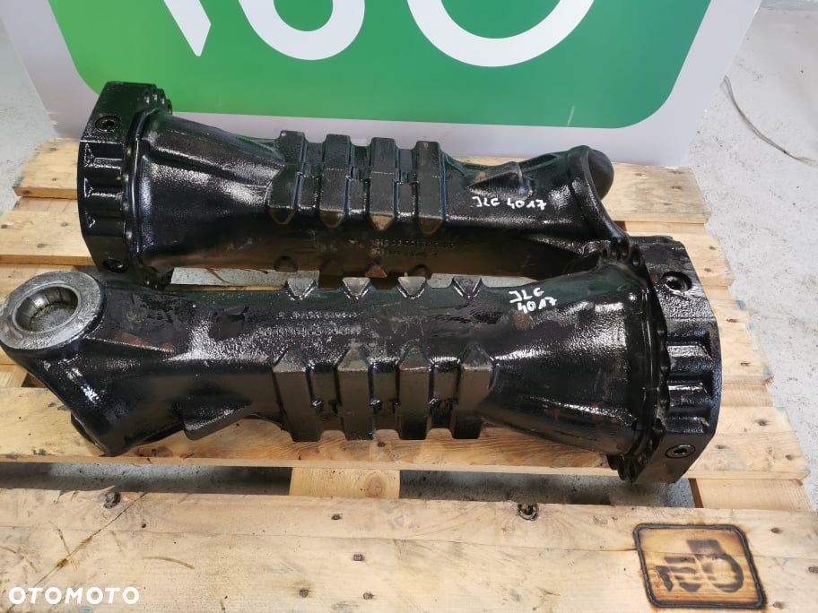 Pochwa mostu tylnego JLG 4017 PS {Spicer} - 7