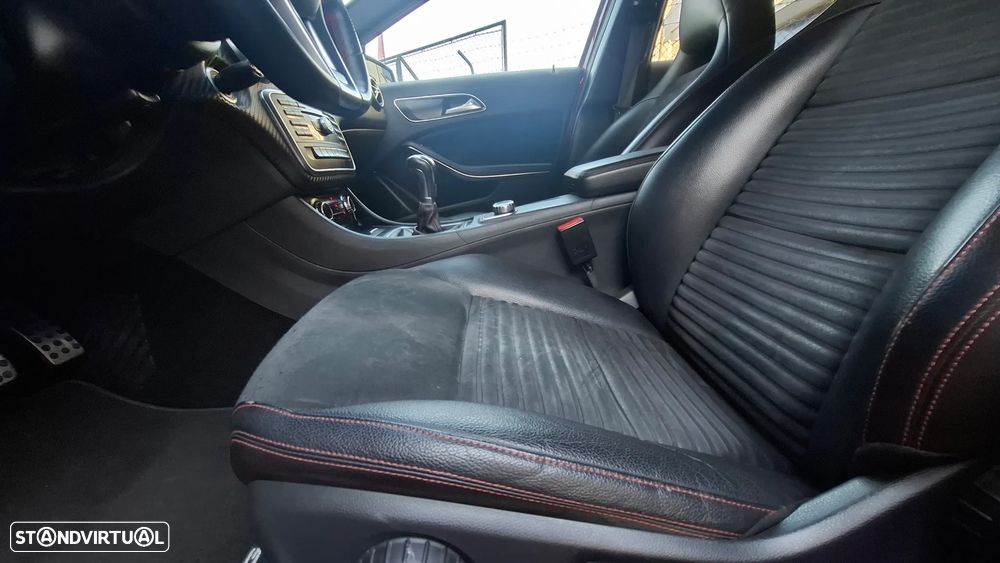 Mercedes-Benz A 180 CDI AMG Line - 32