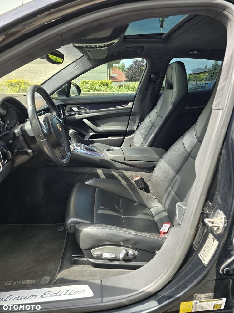 Porsche Panamera 4 Platinum Edition - 6