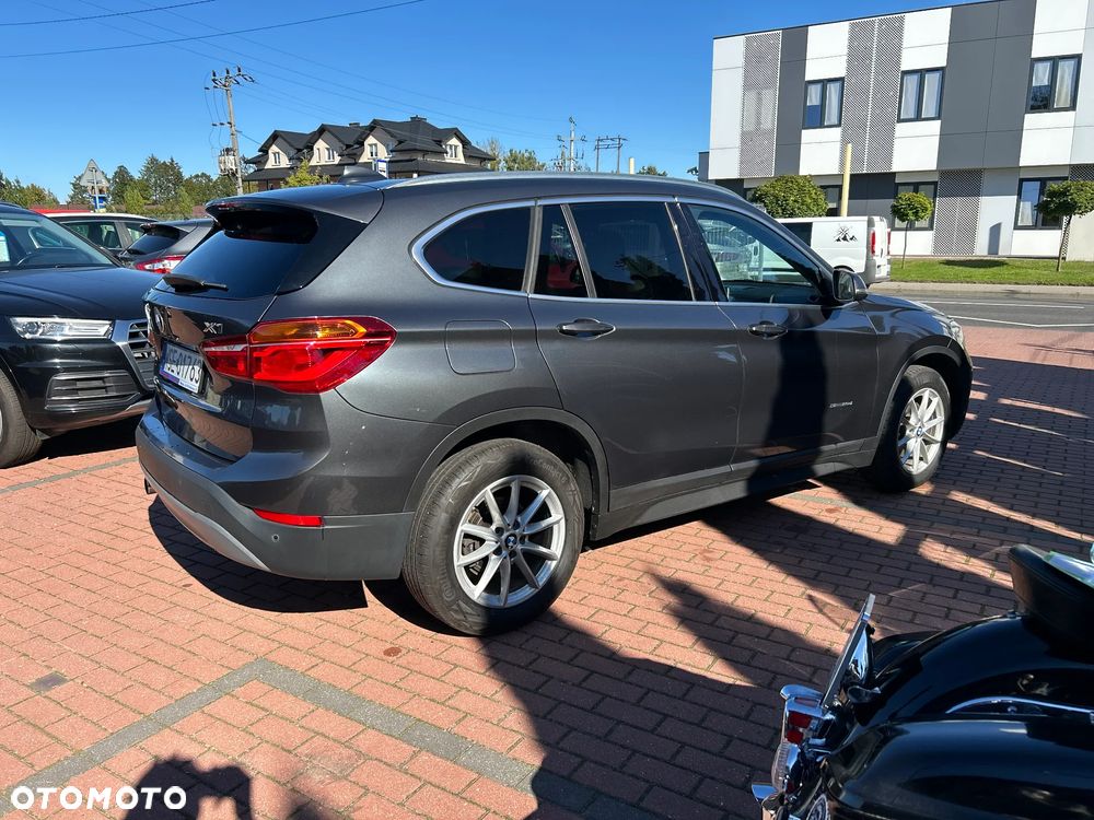 BMW X1 sDrive18d - 9