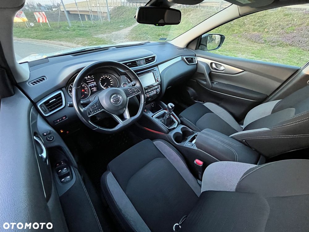 Nissan Qashqai 1.6 DIG-T N-Connecta - 11