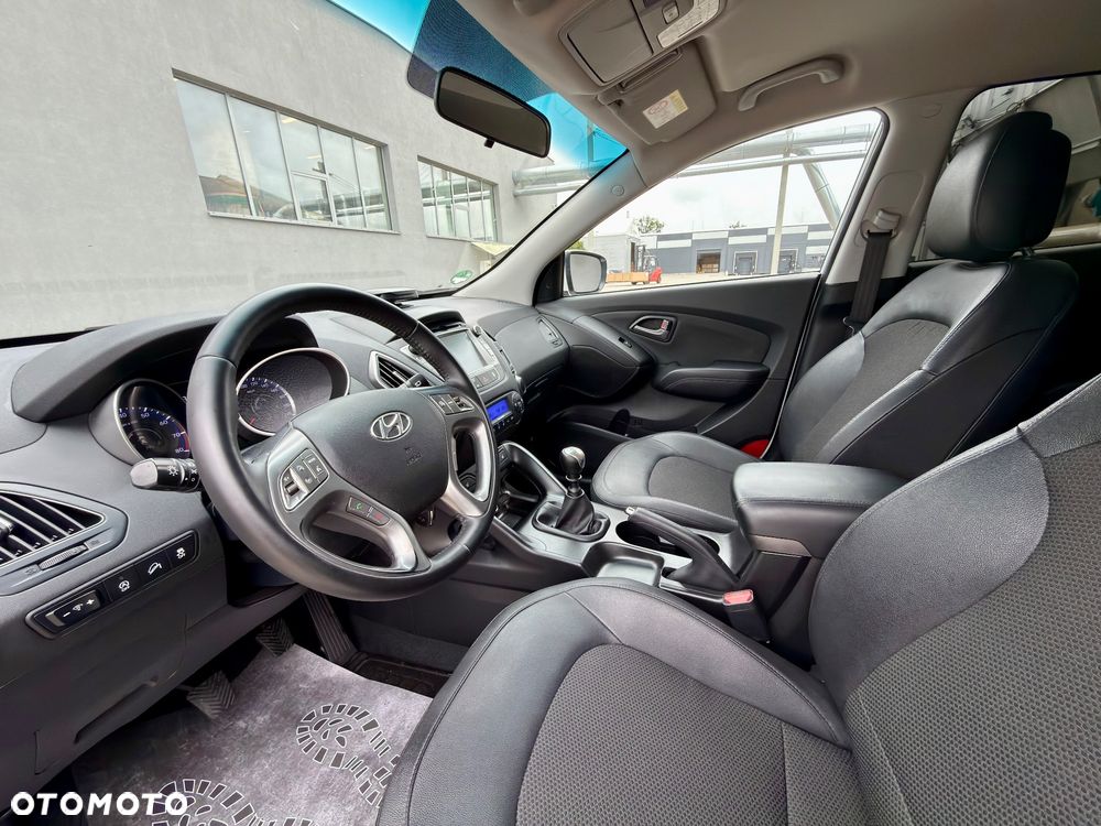 Hyundai ix35 1.6 2WD blue Trend - 10