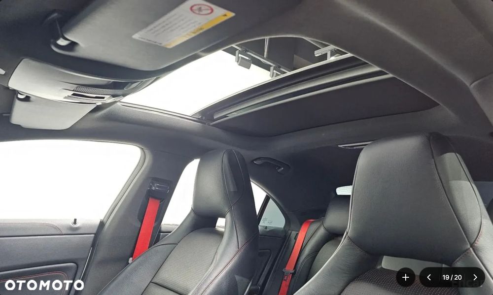 Mercedes-Benz CLA AMG 45 4Matic 7G-DCT - 13