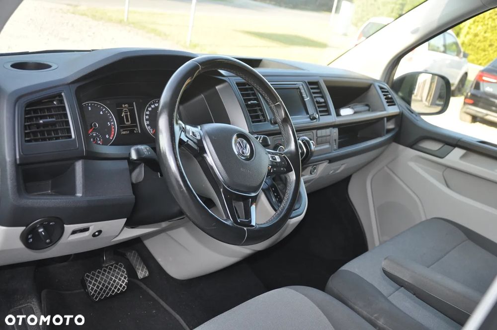 Volkswagen Transporter - 17