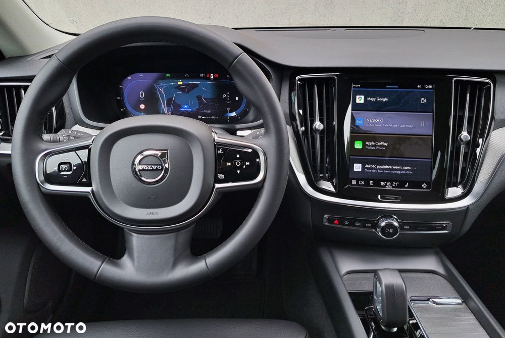 Volvo V60 Cross Country - 13