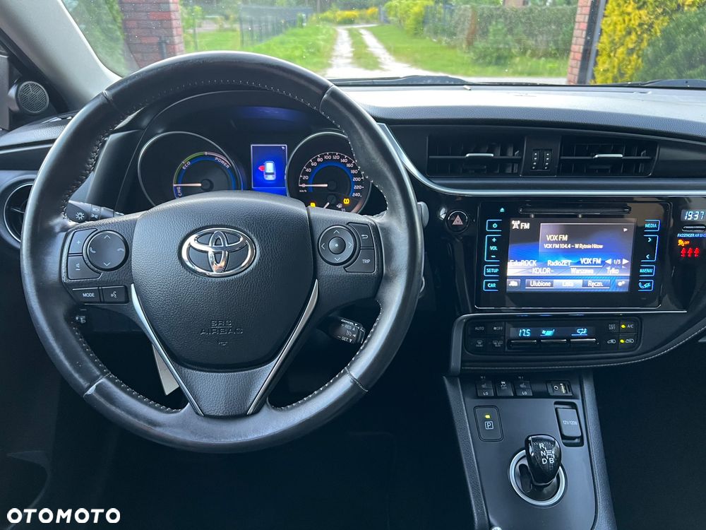 Toyota Auris 1.8 HSD Prestige - 21