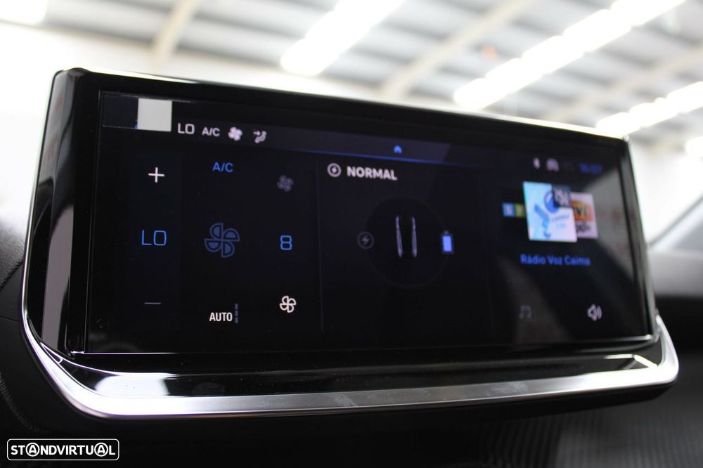 Peugeot 208 1.2 Hybrid Allure e-DCS6 - 13