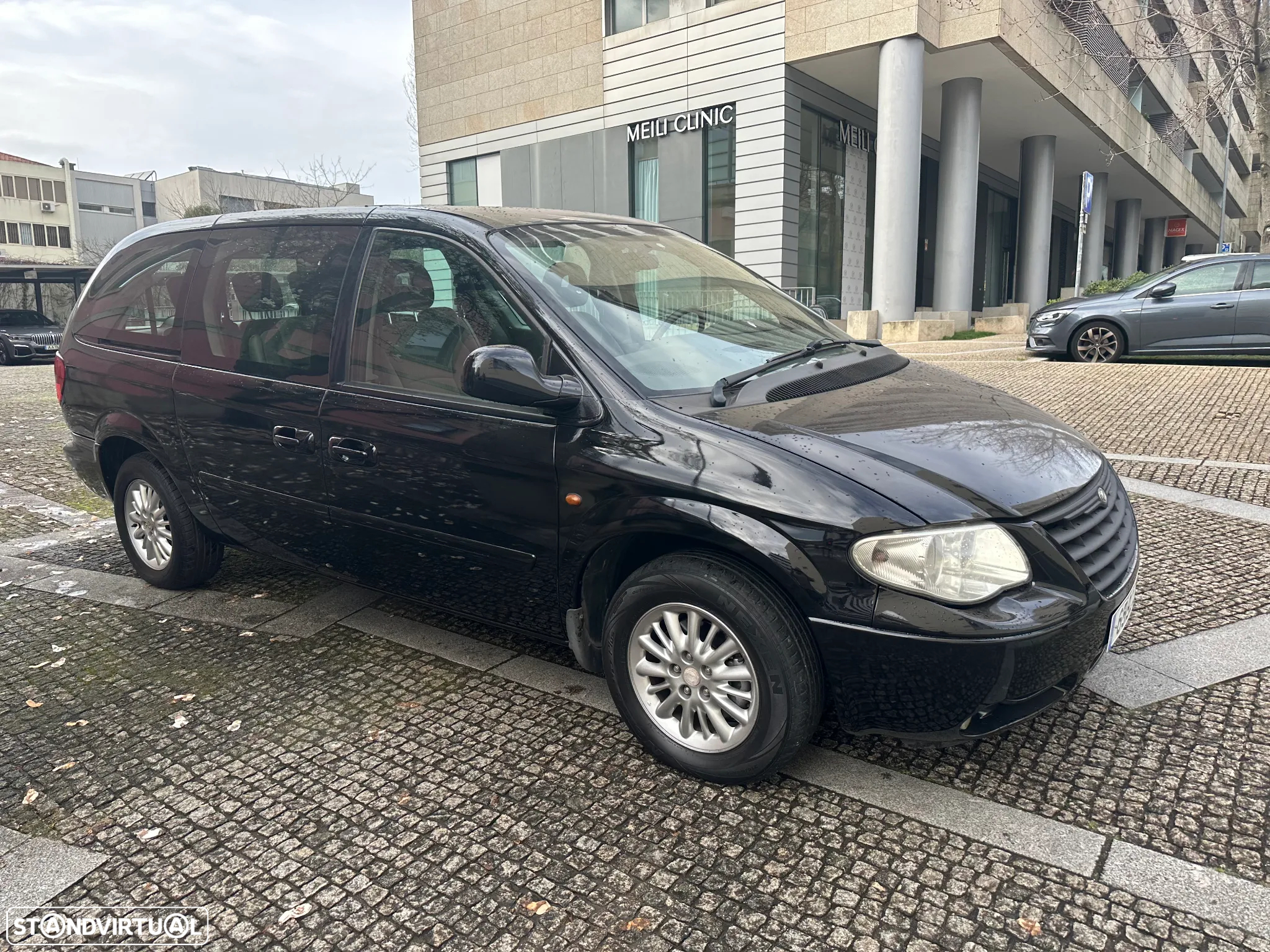 Chrysler Voyager 2.8 CRD ATX SE - 11