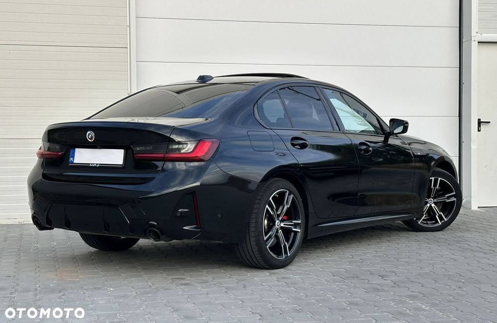 BMW Seria 3 318i M Sport - 11