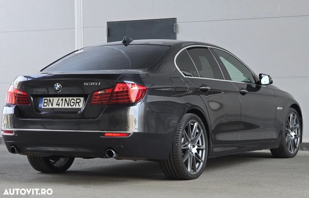 BMW Seria 5 535i xDrive Touring Aut. Luxury Line - 4