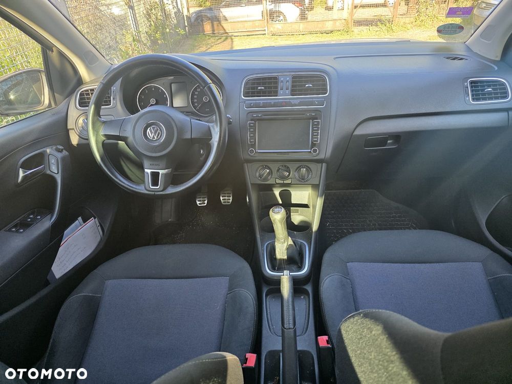 Volkswagen Polo - 6