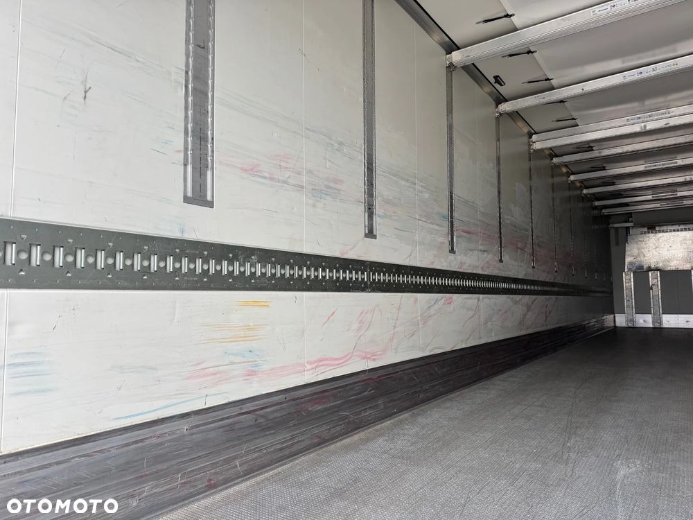 Krone Chłodnia ,Doppelstock , Carrier Vector 1550 - 14