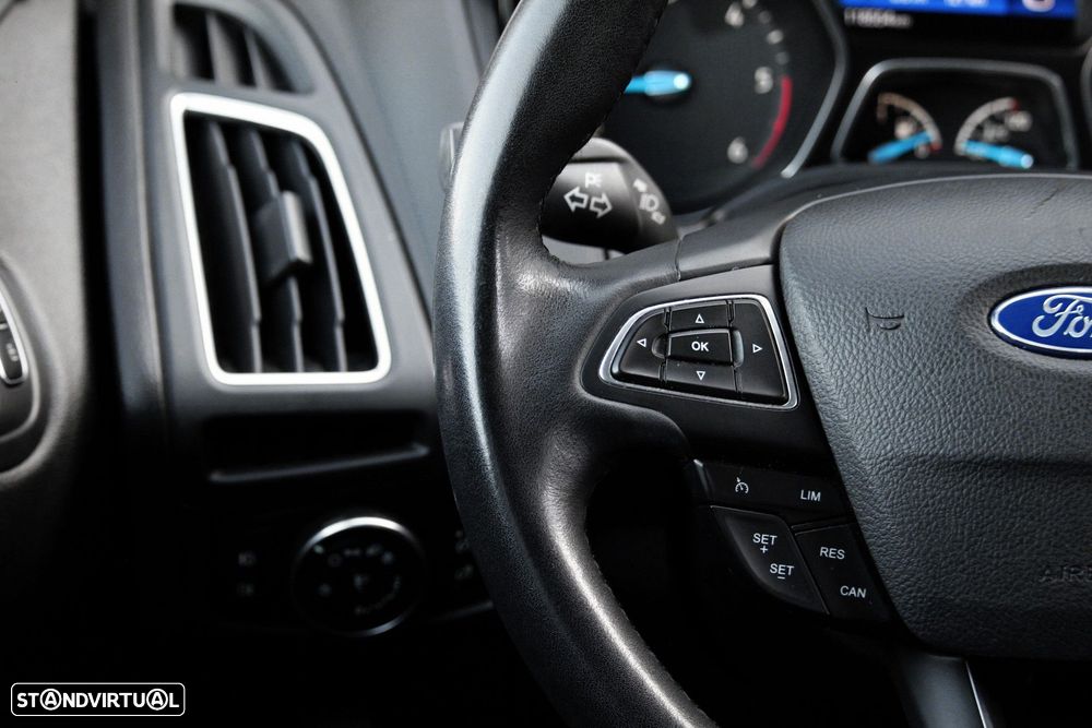 Ford Focus SW 1.5 TDCi Titanium - 24