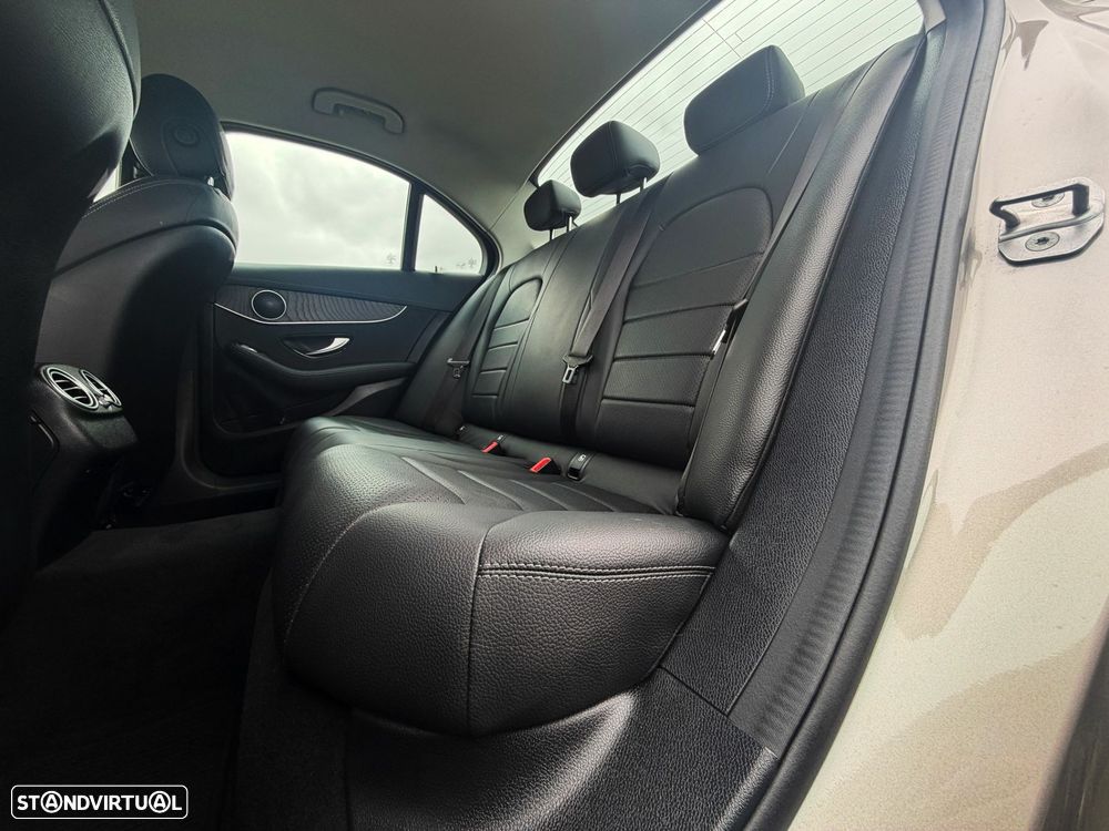 Mercedes-Benz C 300 de Avantgarde - 11