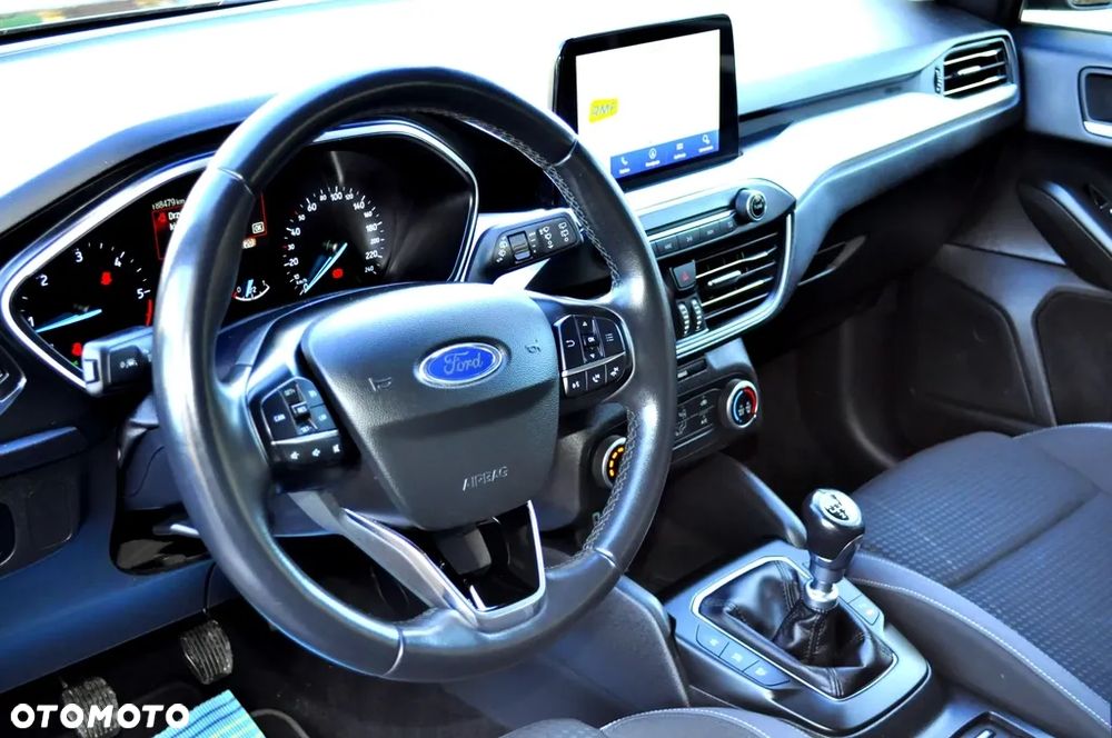 Ford Focus - 23