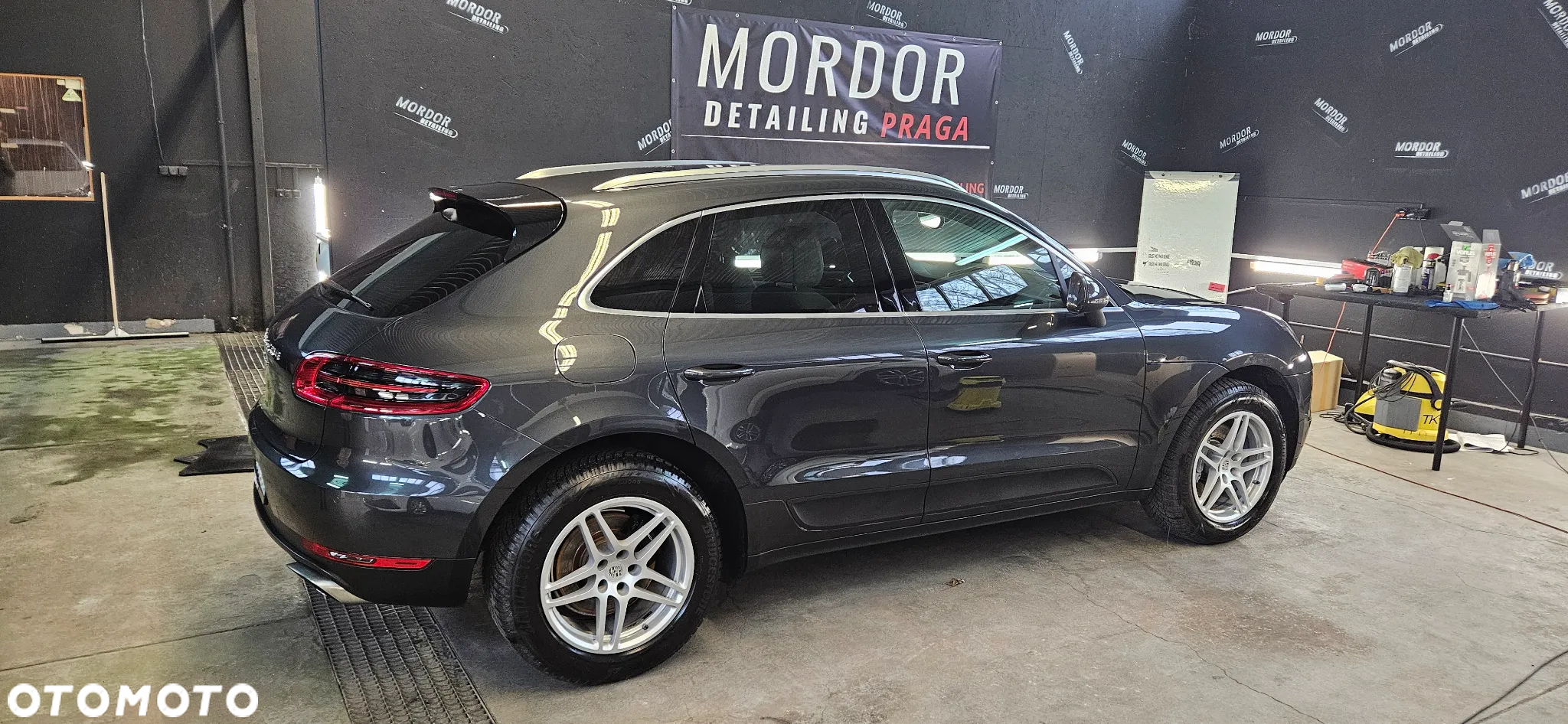 Porsche Macan Standard - 12