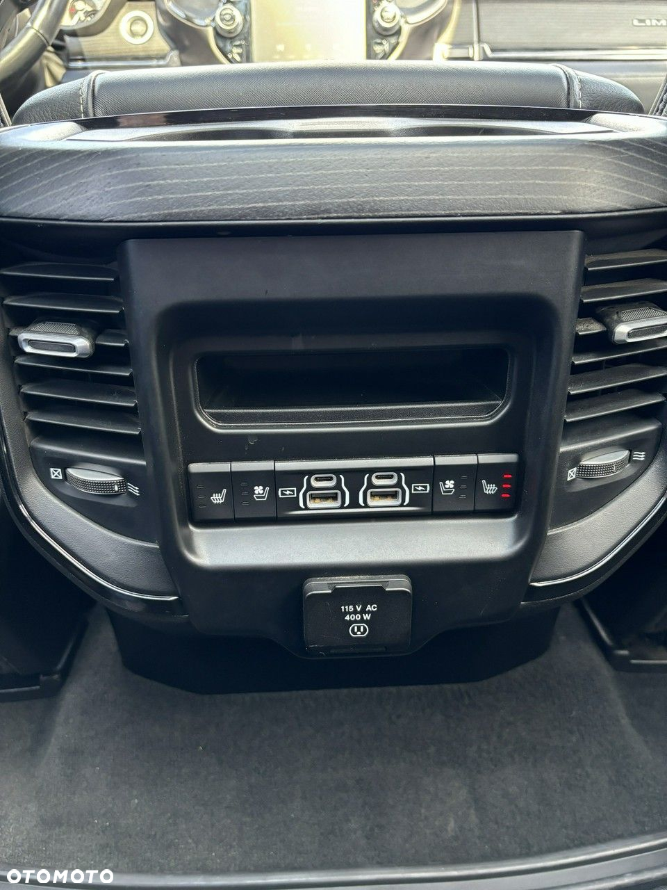 RAM 1500 - 18