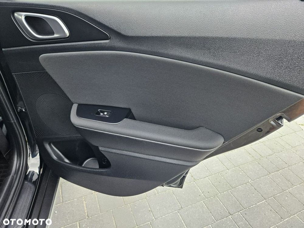 Kia XCeed 1.5 T-GDI M - 20