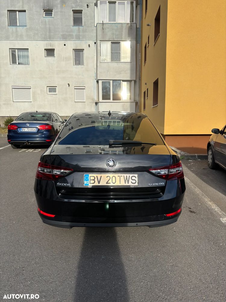 Skoda Superb 1.6 TDI DSG Style - 3