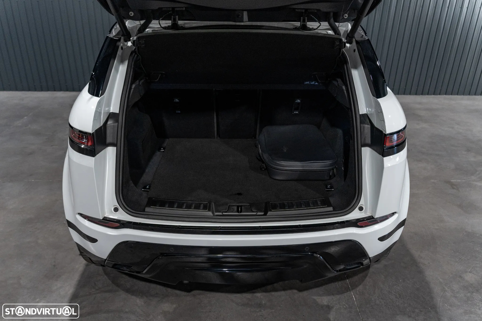 Land Rover Range Rover Evoque 1.5 P300e AWD R-Dynamic SE Auto - 56