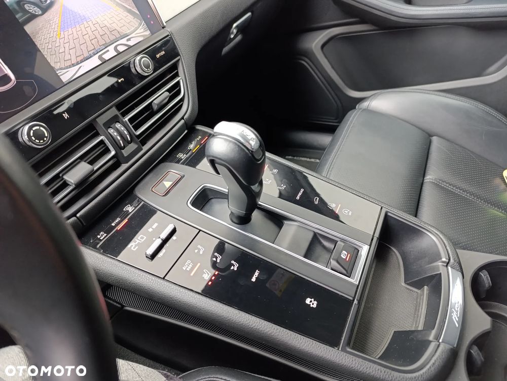 Porsche Macan Standard - 15