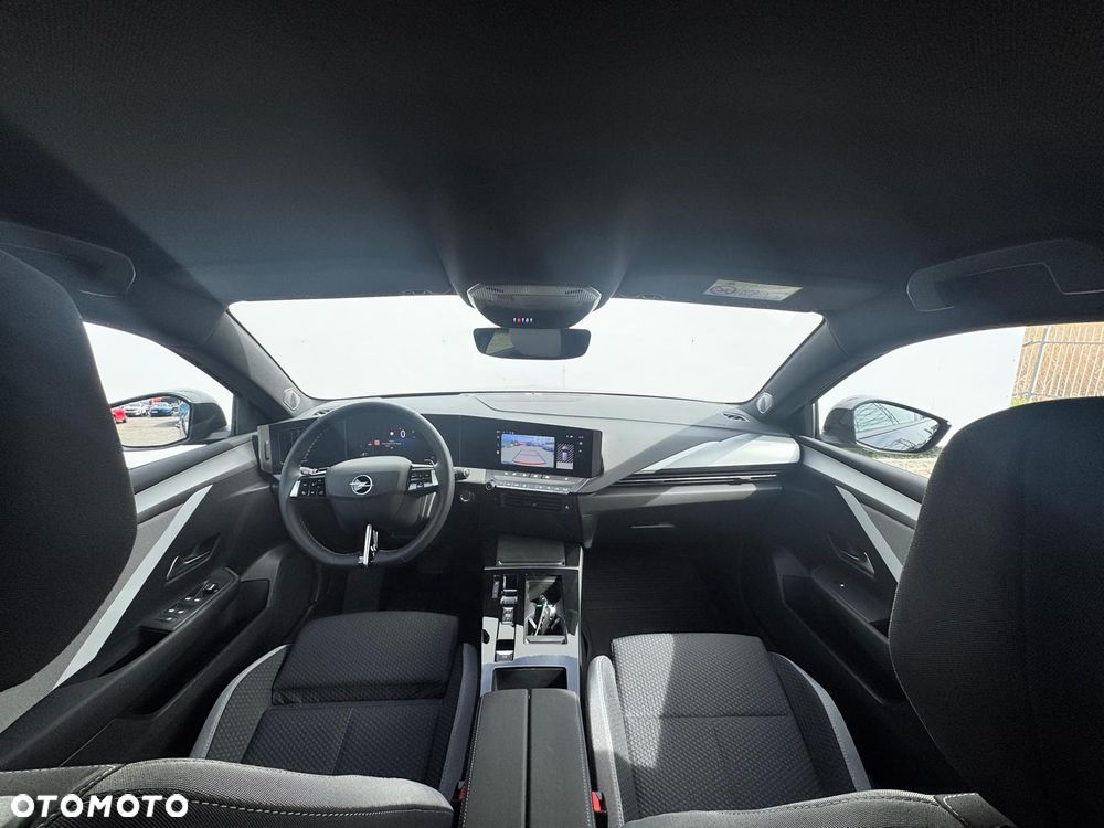 Opel Astra 1.2 T Edition S&S - 11