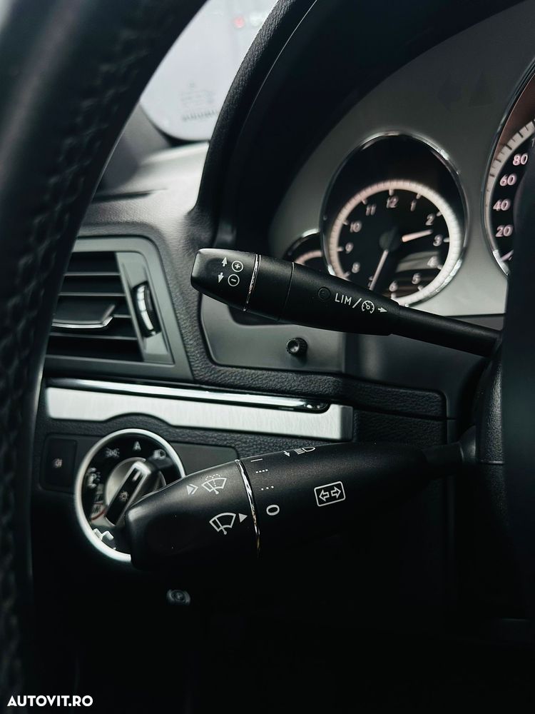 Mercedes-Benz E 220 CDI DPF BlueEFFICIENCY 7G-TRONIC Avantgarde - 28