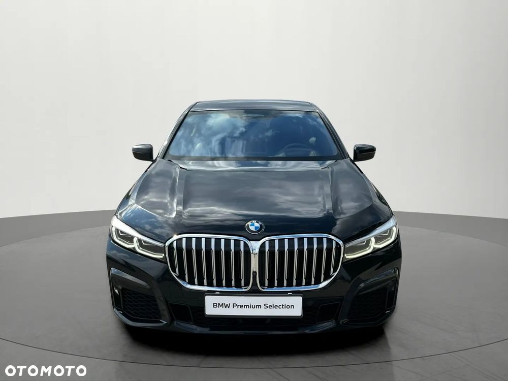 BMW Seria 7 730d xDrive mHEV - 3