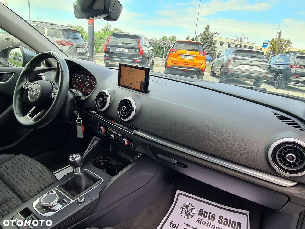 Audi A3 Limousine 30 TFSI - 33
