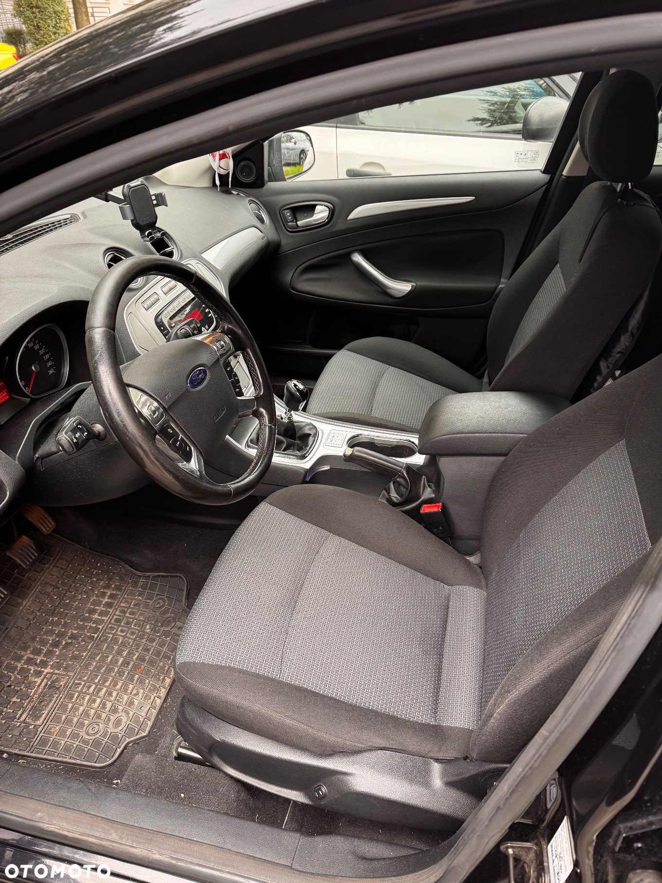 Ford Mondeo 2.0 TDCi Ambiente - 5