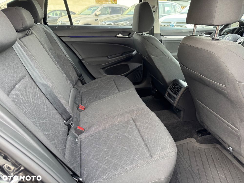 Volkswagen Golf Variant - 18