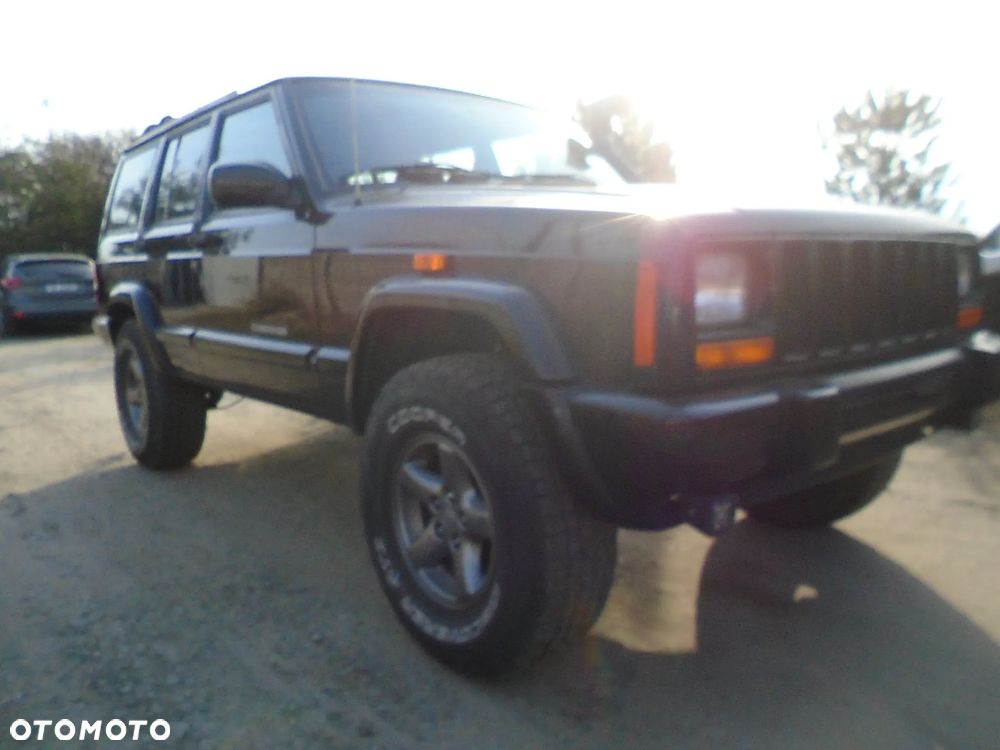 Jeep Cherokee - 7