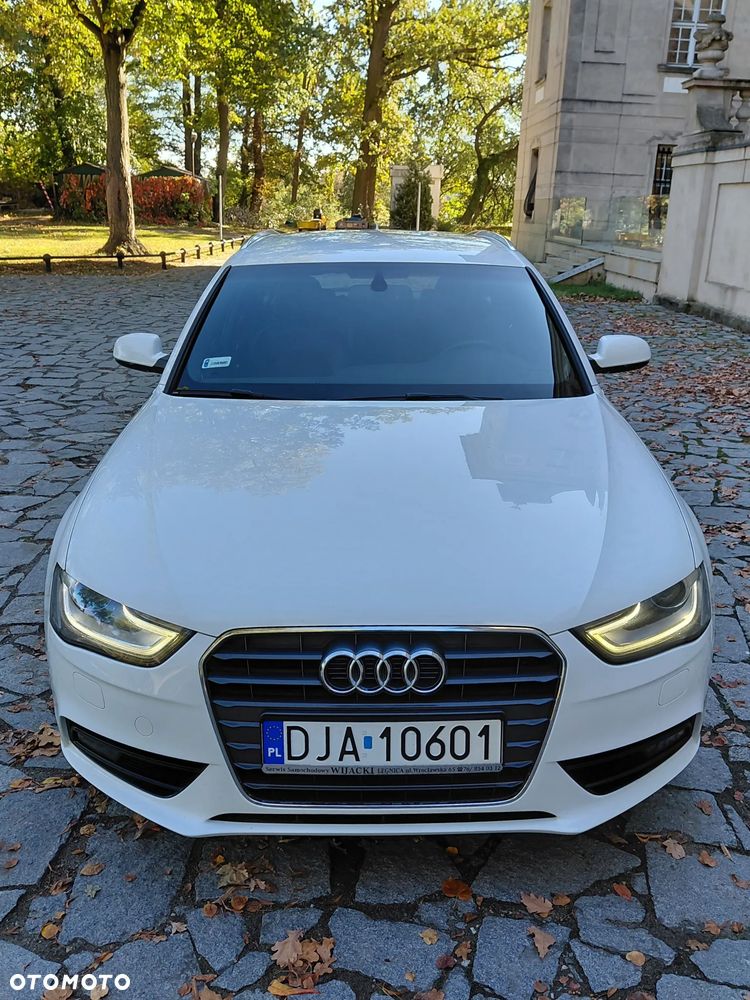 Audi A4 Avant 2.0 TDI DPF multitronic S line Sportpaket - 24