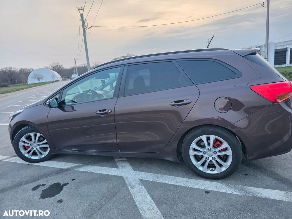 Kia Ceed 1.6 GDI DCT Platinum Edition - 5