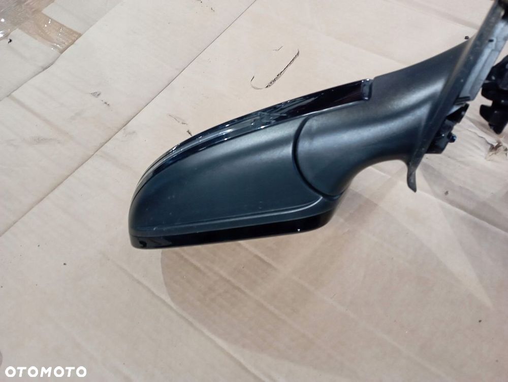 AUDI Q3 LUSTERKO PRAWE 6 PIN EUROPA - 3