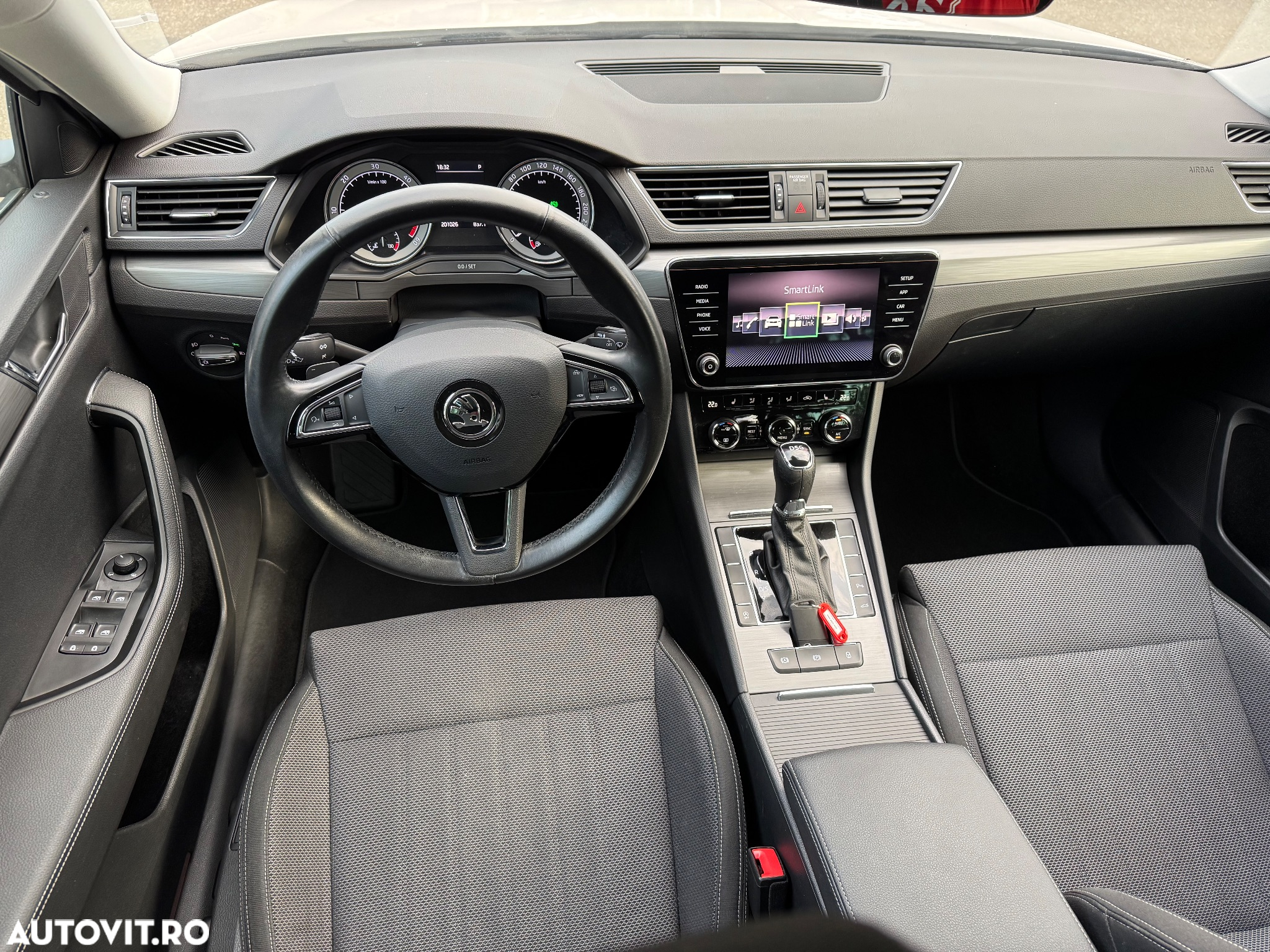 Skoda Superb Combi 2.0 TDI DSG Style - 30