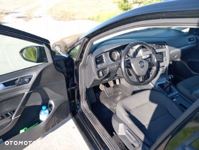 Volkswagen Golf 1.6 TDI BlueMotion Comfortline - 11