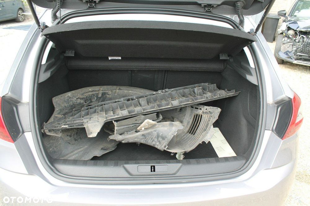 Peugeot 308 - 12