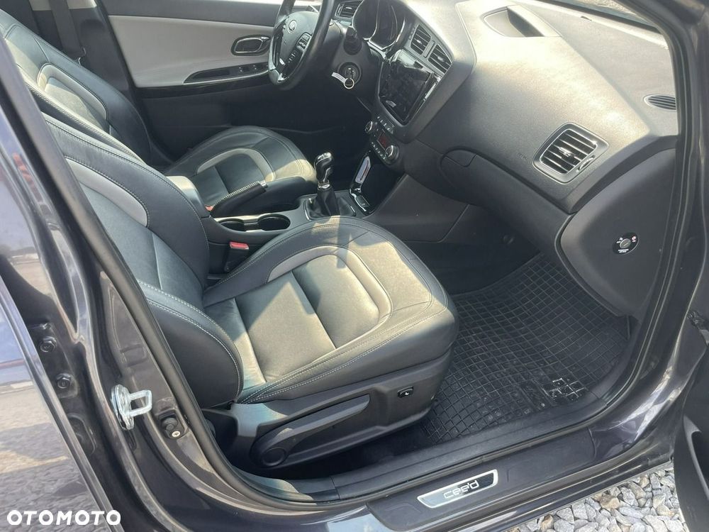 Kia Ceed 1.6 GDI XL - 31