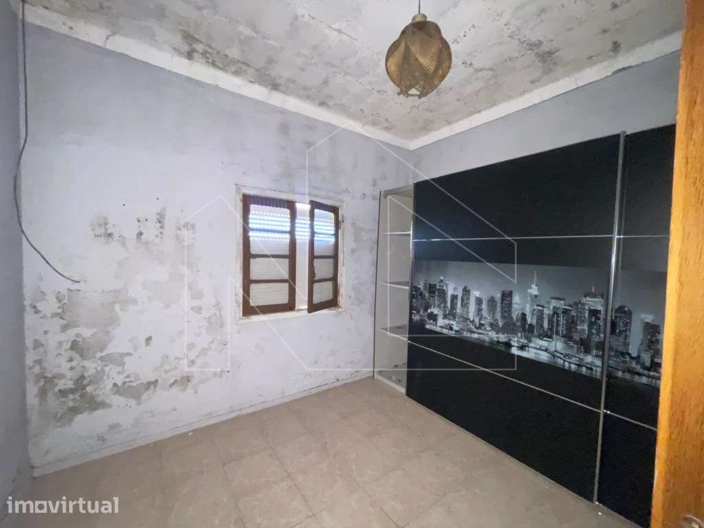 Moradia T3 com Terreno no Centro de Albergaria-a-Velha - Grande imagem: 5/14