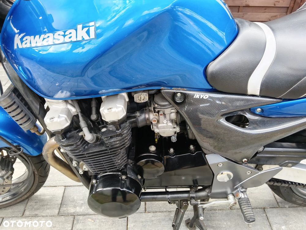 Kawasaki ZR - 4